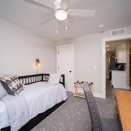 New Beautiful 3 Bedroom Condo In Bettendorf Exterior photo