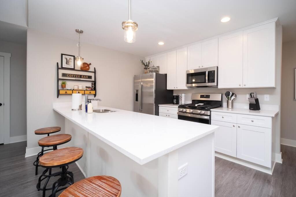 New Beautiful 3 Bedroom Condo In Bettendorf Exterior photo